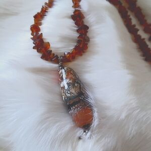 Amber Nwcklace With Glass Bead